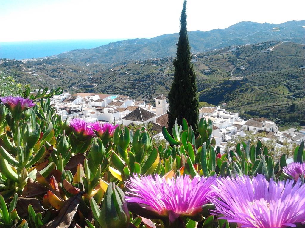 Villa Casa Ana, Fantásticas vistas al pueblo, el mar y la montaña Frigiliana Habitación foto